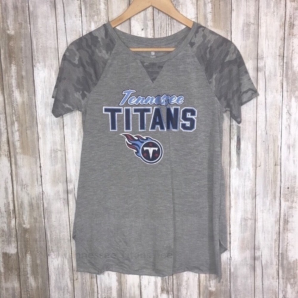 NWT NFL Tennessee Titans Grey Camo Sleeve Tee Women’s Small - Picture 6 of 6
